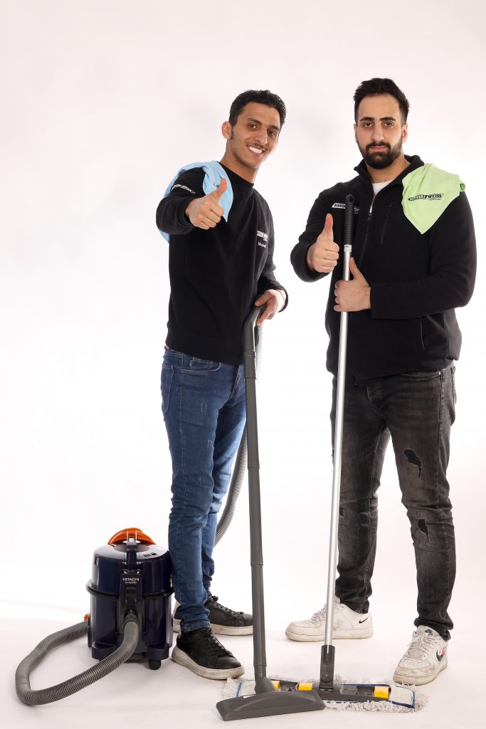 Schwarz Weiss Reinigung 300