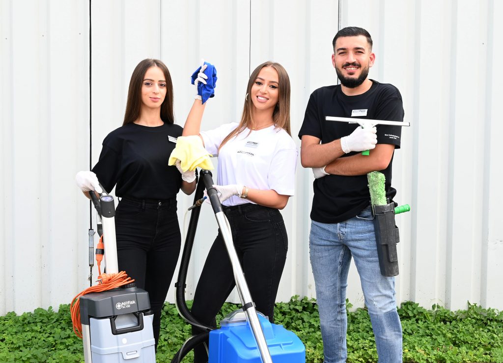 Schwarz Weiss Reinigung 247