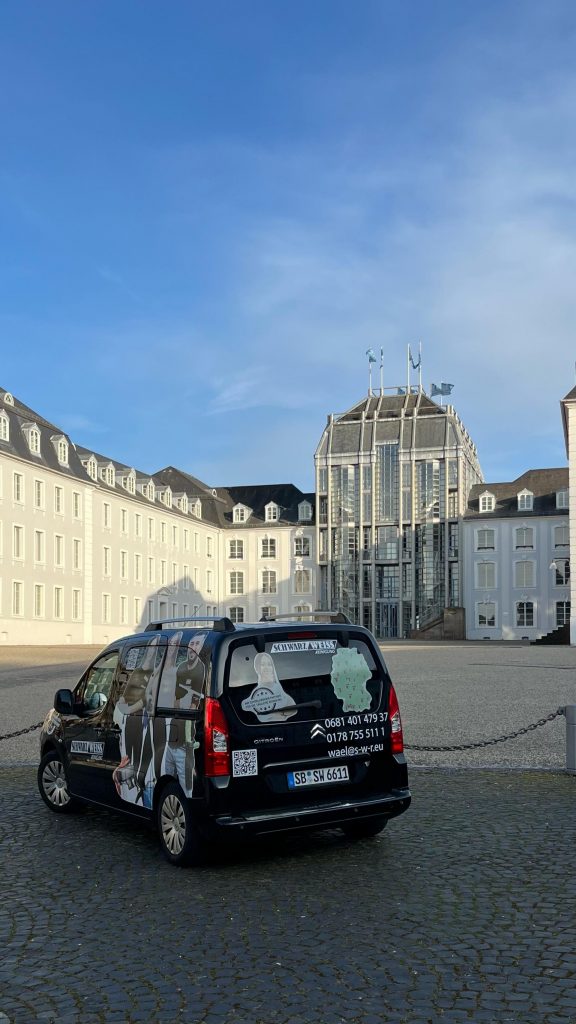 Schwarz Weiss Reinigung 333