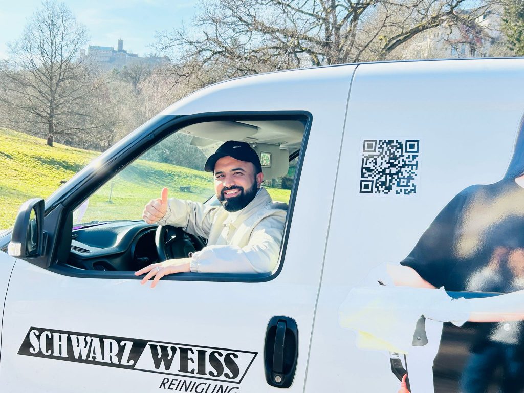 Schwarz Weiss Reinigung 172