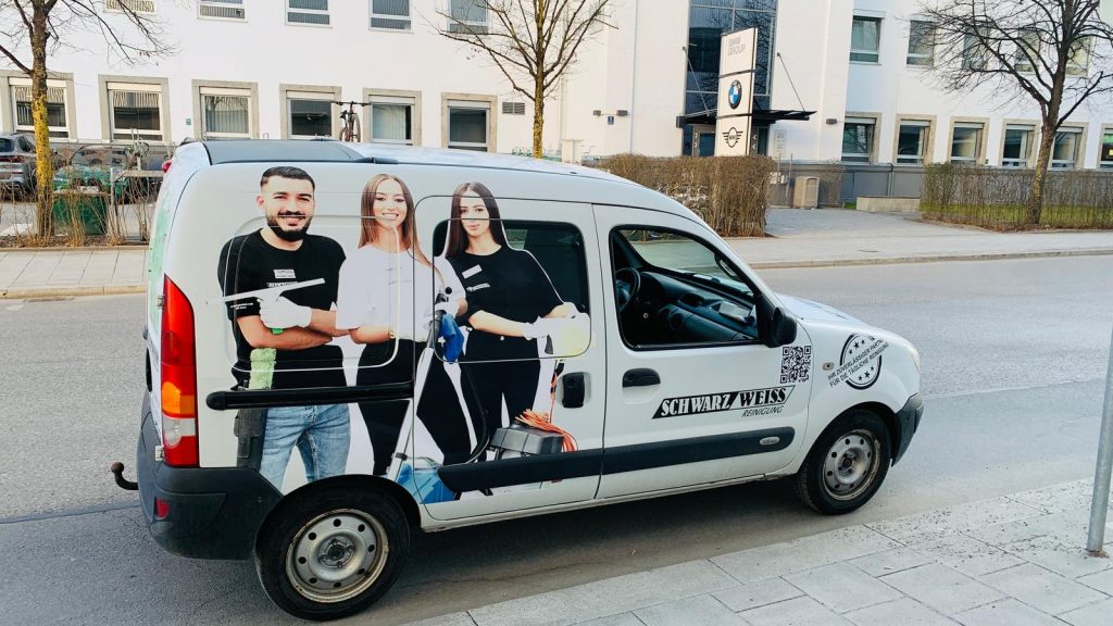 Schwarz Weiss Reinigung 187