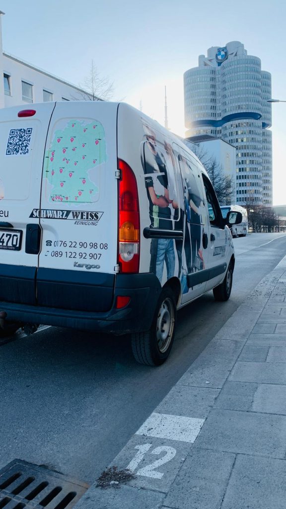 Schwarz Weiss Reinigung 186