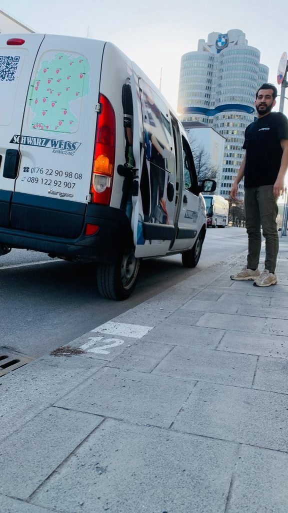 Schwarz Weiss Reinigung 188