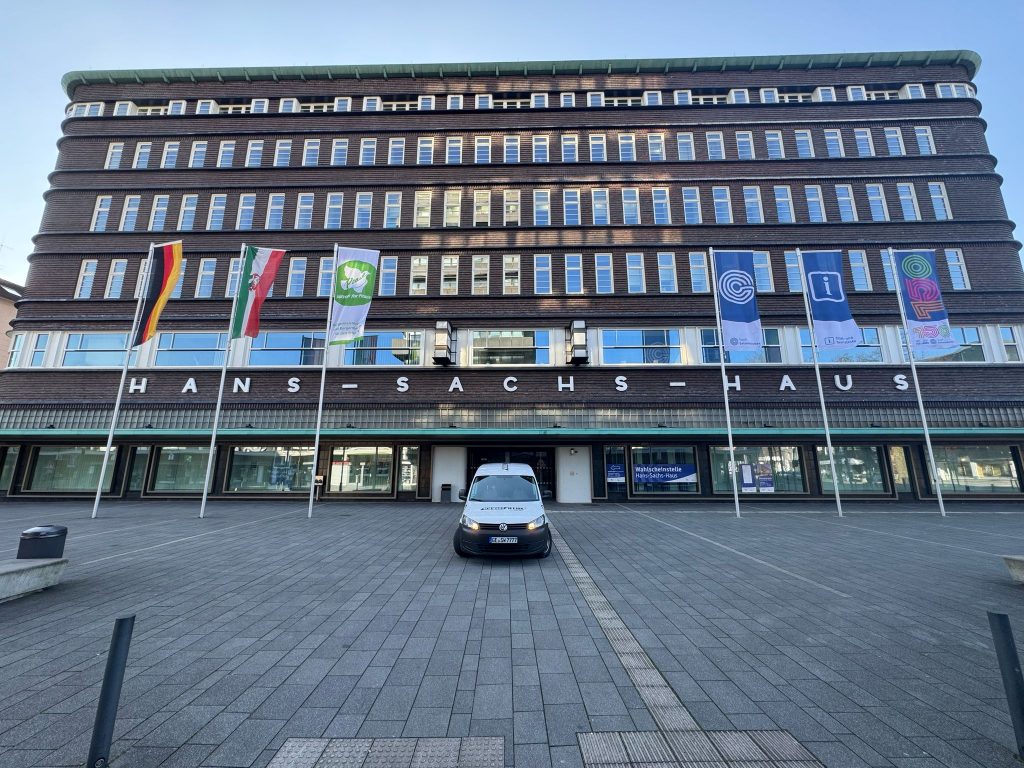 Schwarz Weiss Reinigung 234