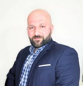 Schwarz Weiss Reinigung 417